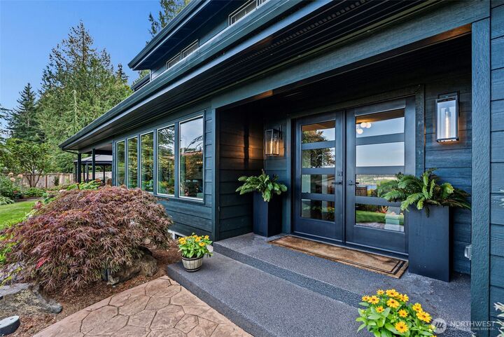 Property Photo:  2410  55th Street Ct NW  WA 98335 