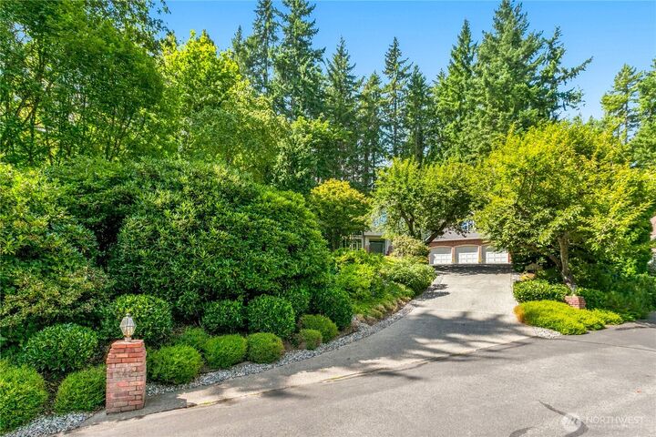 Property Photo: 15427 178th Avenue NE WA 98072