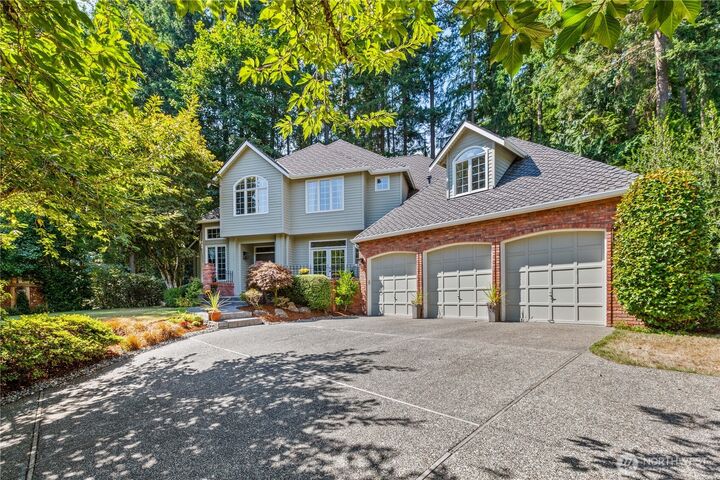 Property Photo:  15427  178th Avenue NE  WA 98072 