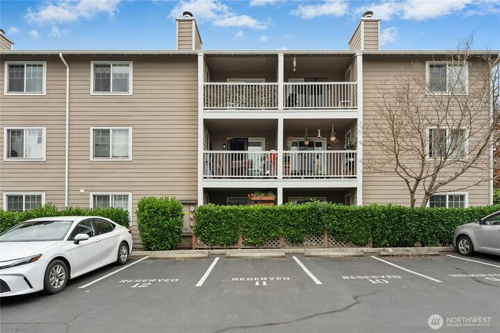 Property Photo: 1132 N 198th Street C302 WA 98133