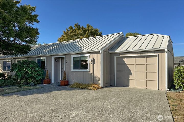 Property Photo:  863 N Littlejohn Way  WA 98382 