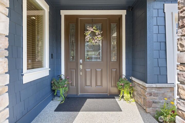 Property Photo:  10082  240th Avenue NE  WA 98053 