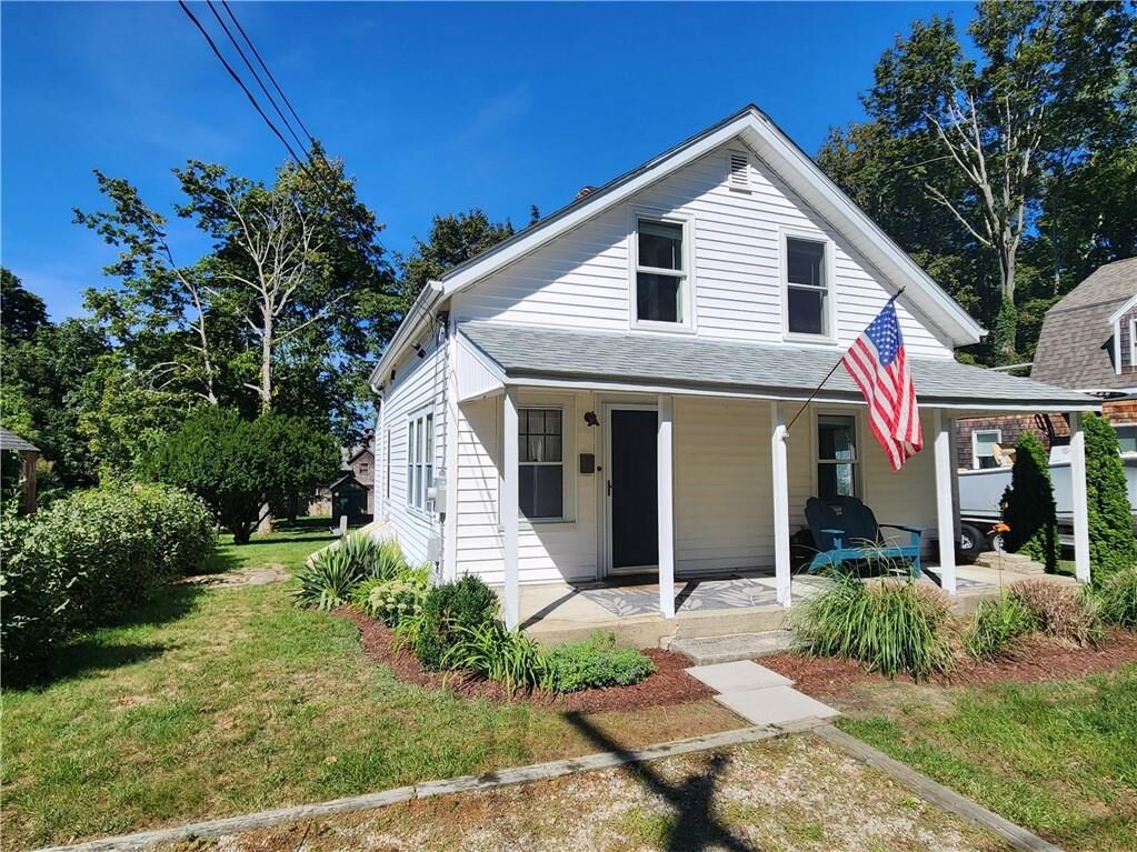Property Photo:  57 Melrose Avenue Avenue  RI 02835 