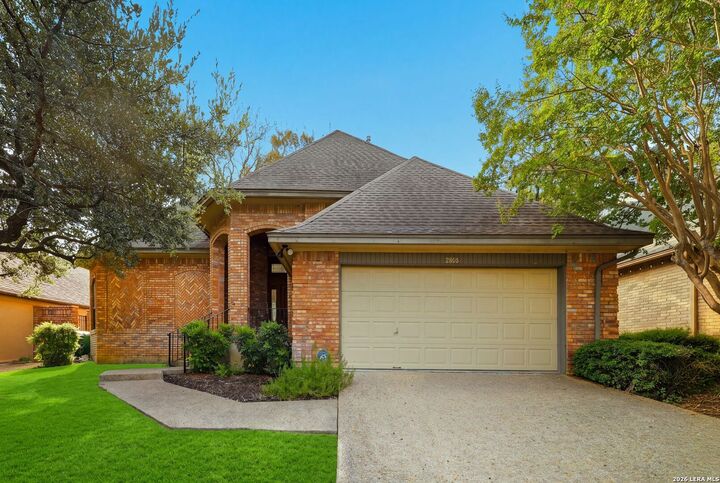 Property Photo: 2806 Squaw Creek Dr TX 78230