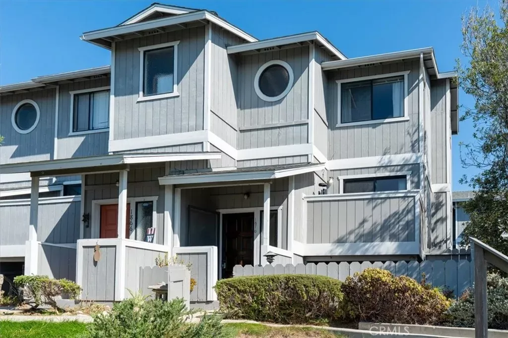 Property Photo: 1870 S Elm CA 93445