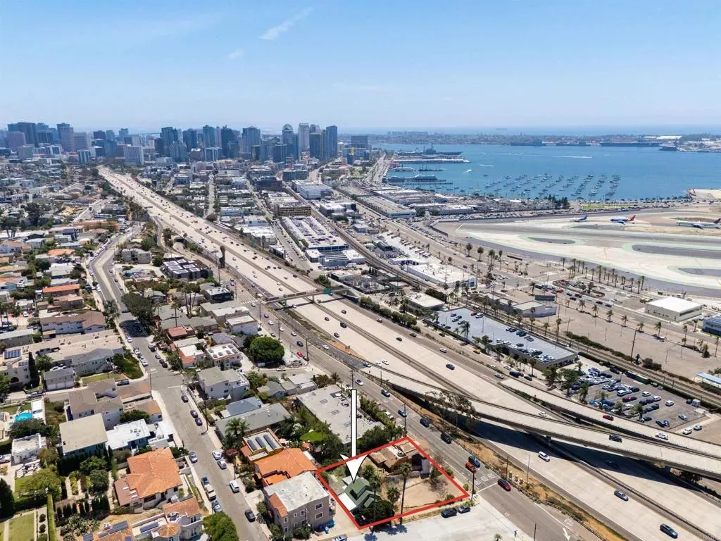 Property Photo:  3055 India  CA 92103 