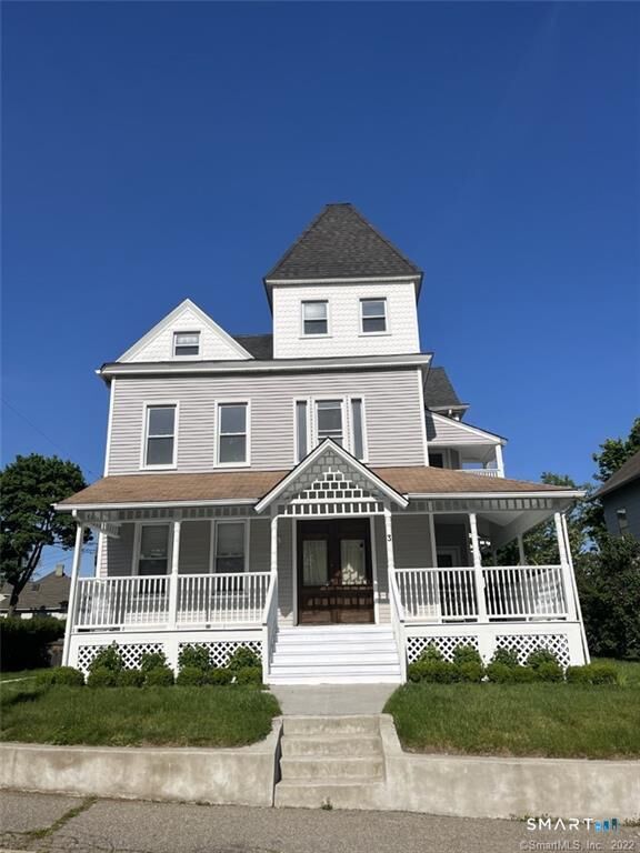 Property Photo:  3 Betts Place 2  CT 06855 