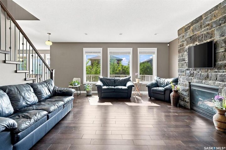 Property Photo:  1311 Shepherd Crescent  SK S7W 0B6 