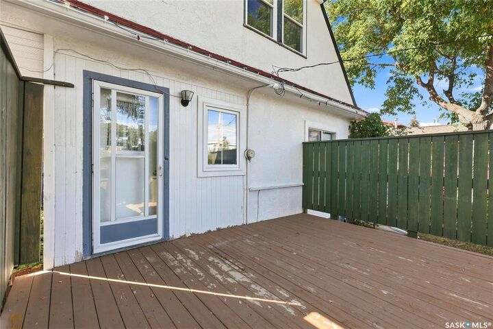 Property Photo:  1411 Lacon Street  SK S4N 1Z2 