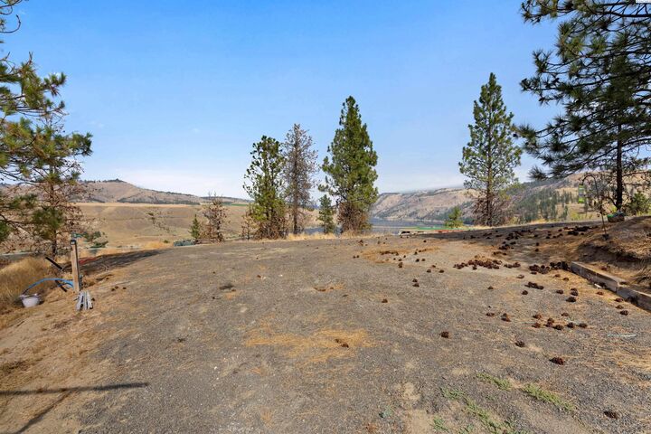 Property Photo: 42401 Johns View Pl E WA 99122