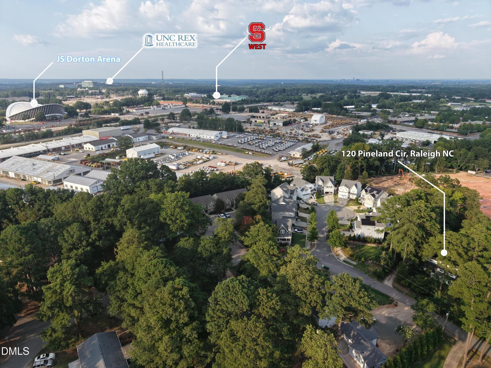Property Photo: 120 Pineland Circle NC 27606