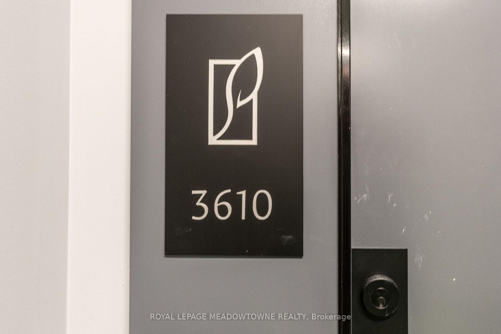 Property Photo:  4130 Parkside Village N/A 3610  ON L5B 0L7 
