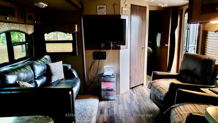 Property Photo:  285 Crydernams Side Road 112  ON L0E 1A0 