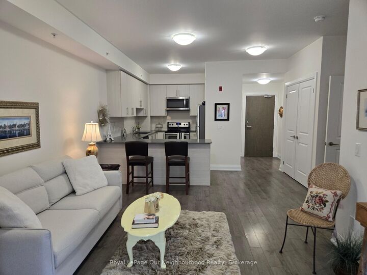 Property Photo:  481 Rupert Avenue 2105  ON L4A 1Y7 