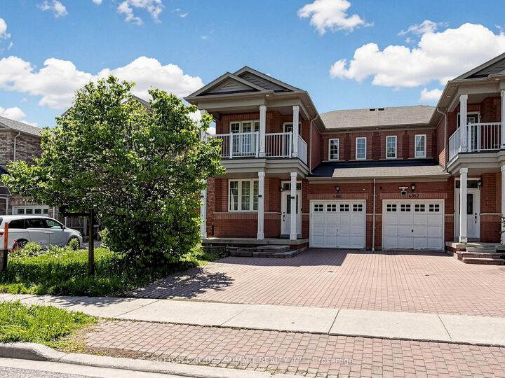 Property Photo:  4880 Yorkshire Avenue  ON L4Z 4H6 