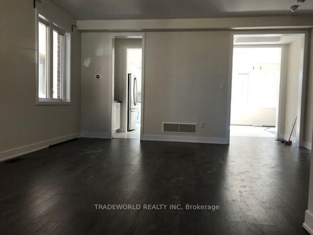 Property Photo:  91 Conklin Crescent  ON L4G 0Z2 