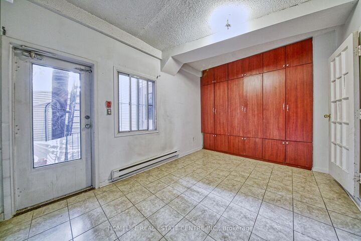 Property Photo:  223 Jameson Avenue 203  ON M6K 2Y7 