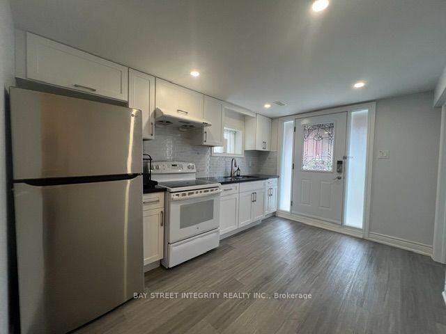 Property Photo:  4736 Wild Rose Street  ON L5M 5M6 