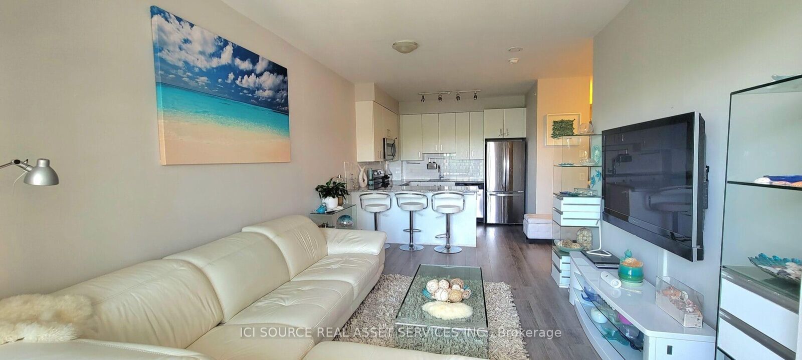 Property Photo:  11611 Yonge Street 301  ON L4E 1G2 
