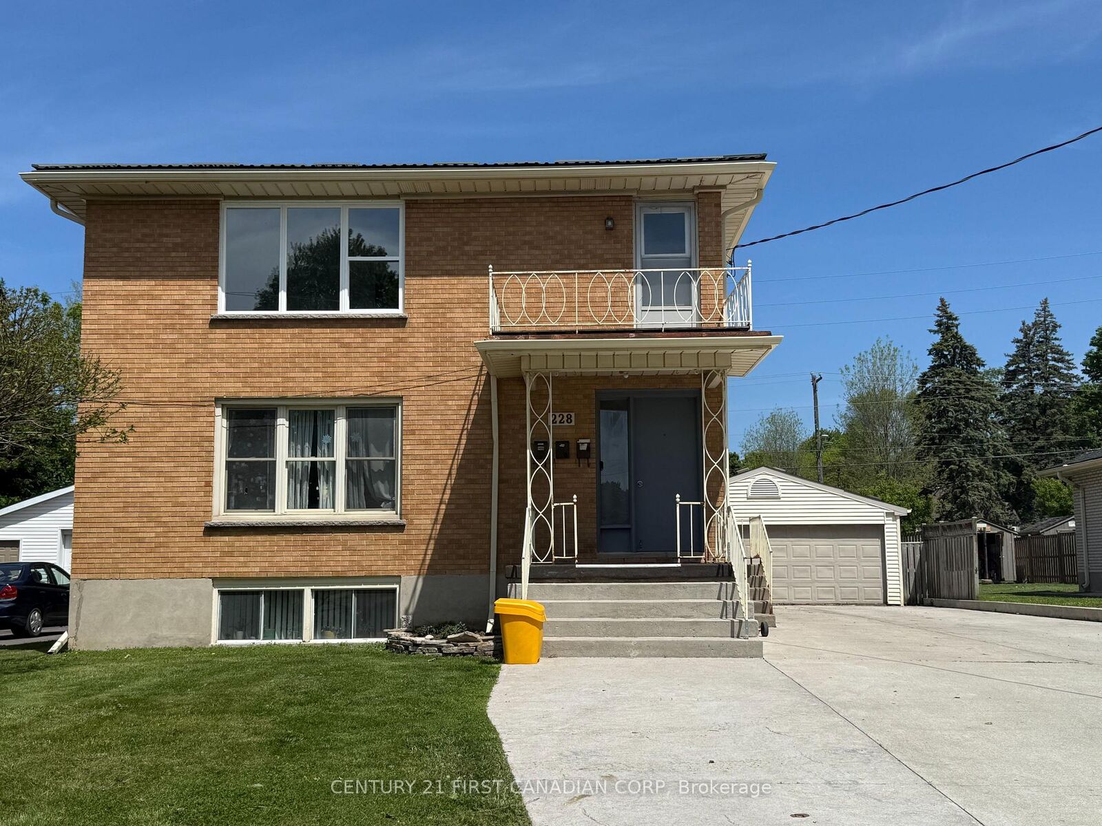 Property Photo:  228 Burnside Drive 3  ON N5V 1B9 