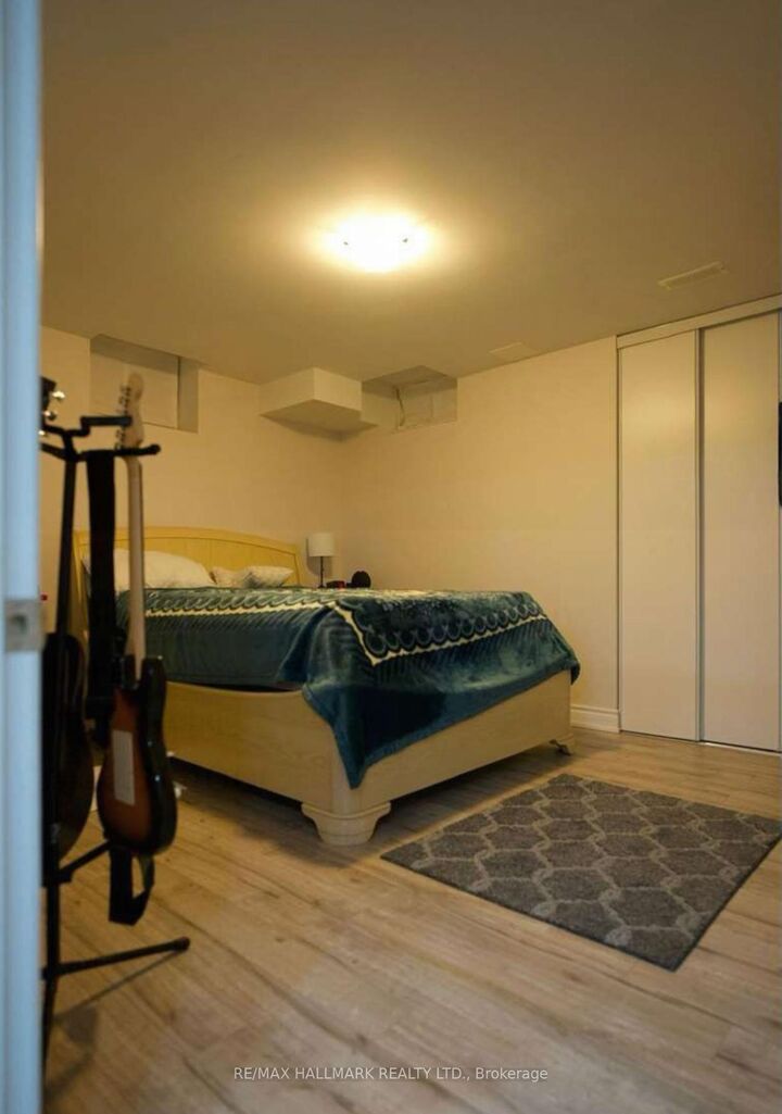 Property Photo:  90 Black Maple Crescent  ON L6A 4G6 
