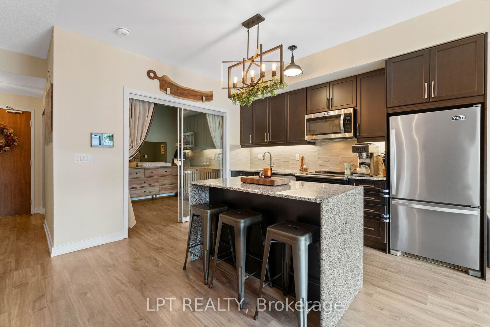 Property Photo: 50 Ann Street 303 ON L7E 1B9