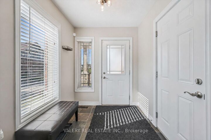 Property Photo:  355 Macalister Boulevard 26  ON N1G 0C7 