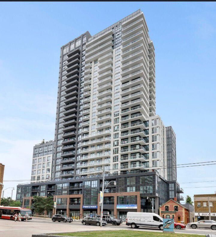 Property Photo:  286 Main Street 1402  ON M4C 4X4 