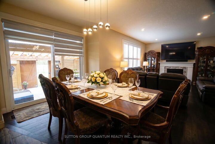 Property Photo:  104 Thames Springs Crescent  ON N0M 2M0 