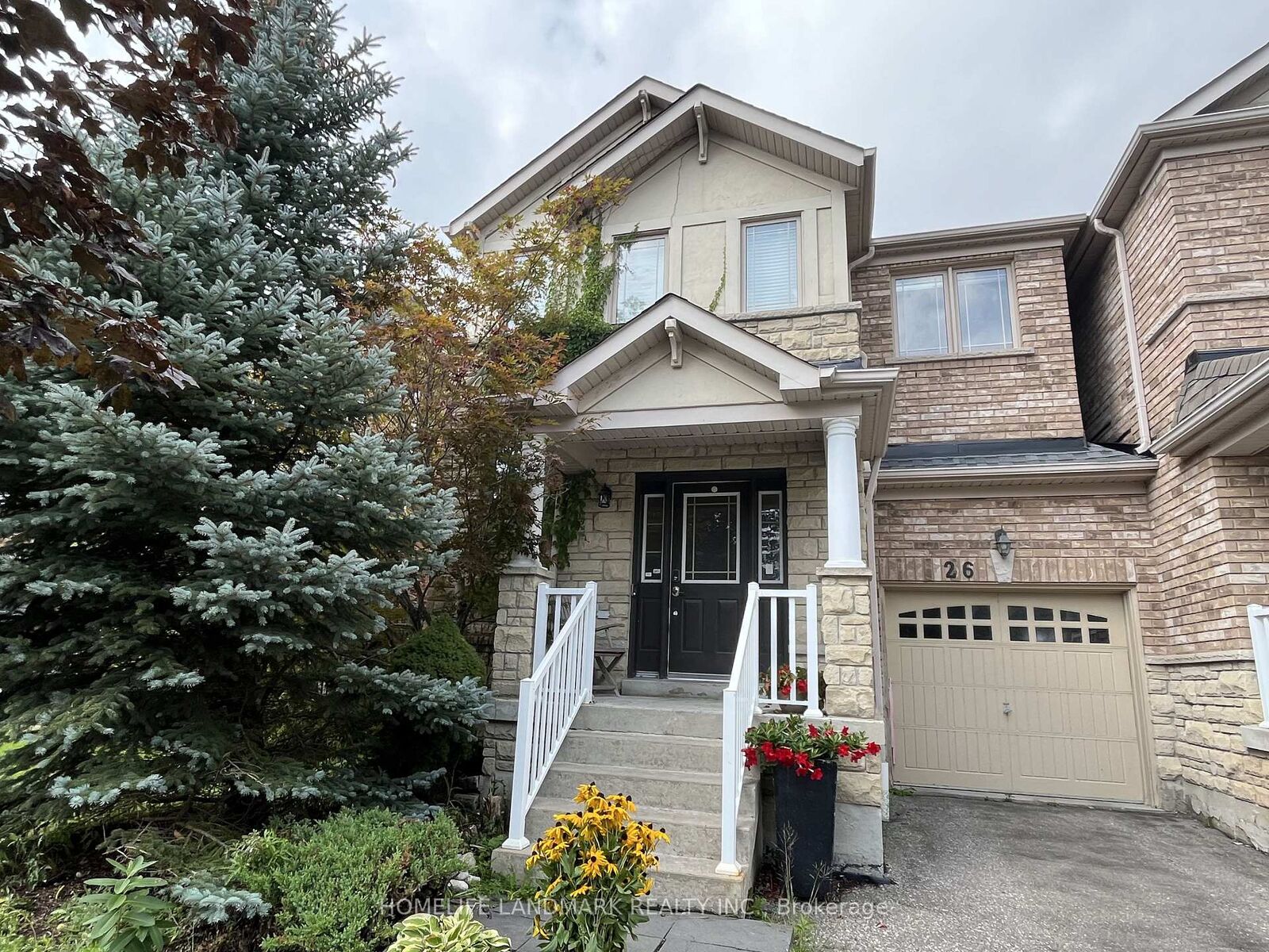 Property Photo:  26 Brumstead Drive  ON L4E 0C5 