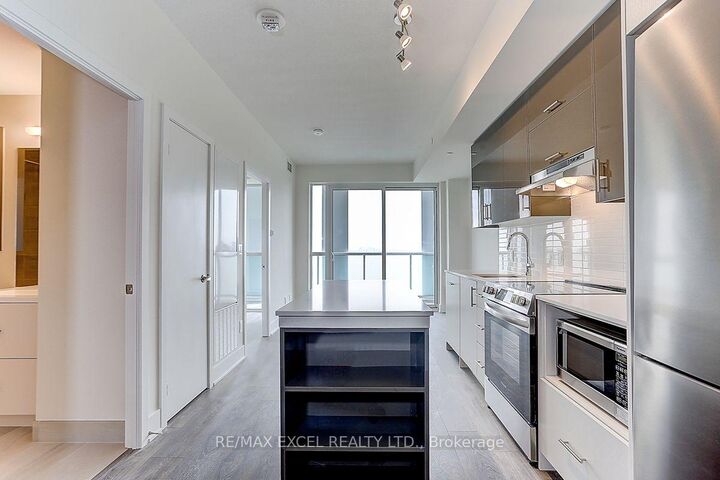 Property Photo:  188 Fairview Mall Drive 1710  ON M2J 0H7 