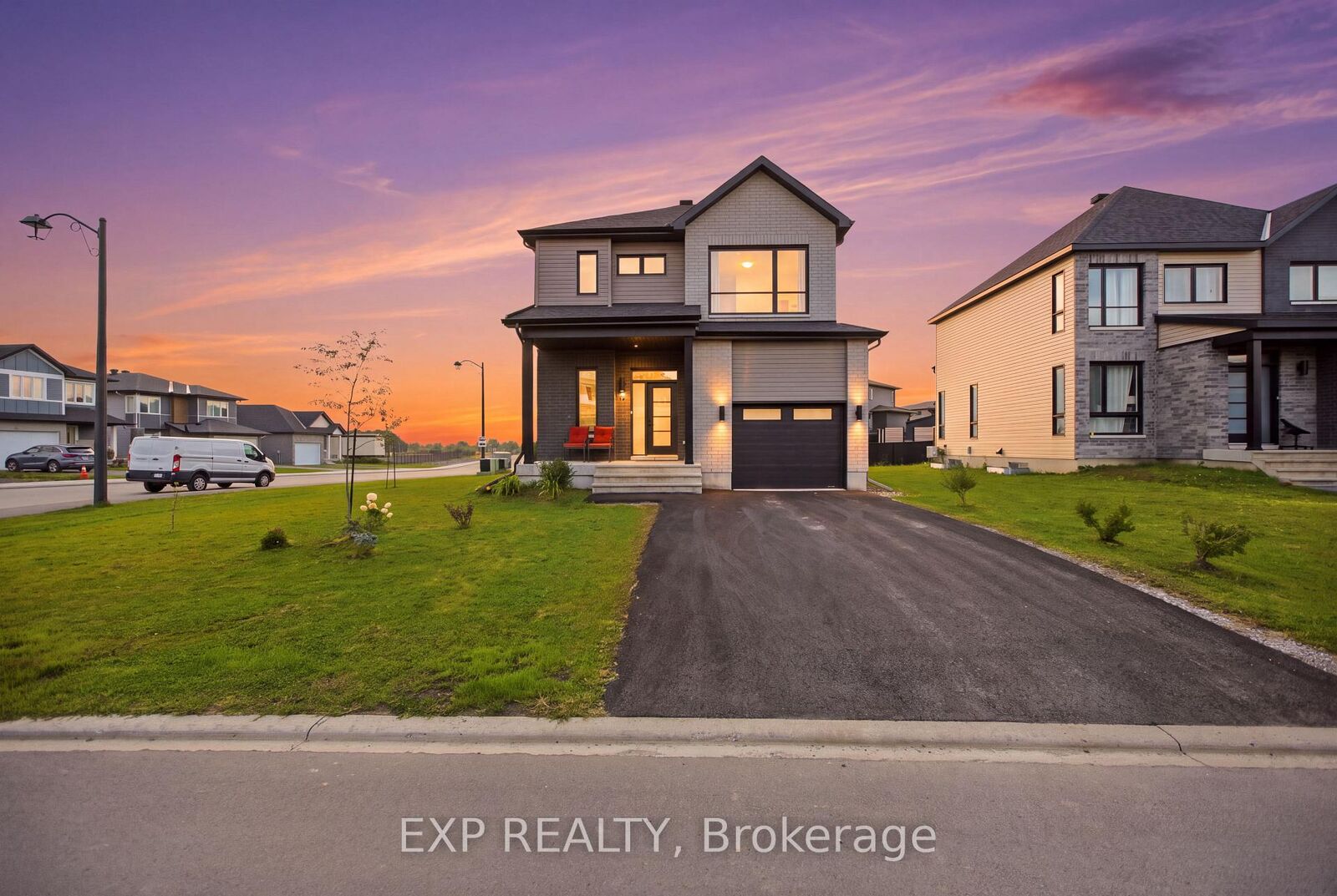 Property Photo:  99 Rutile Street  ON K4K 0M9 