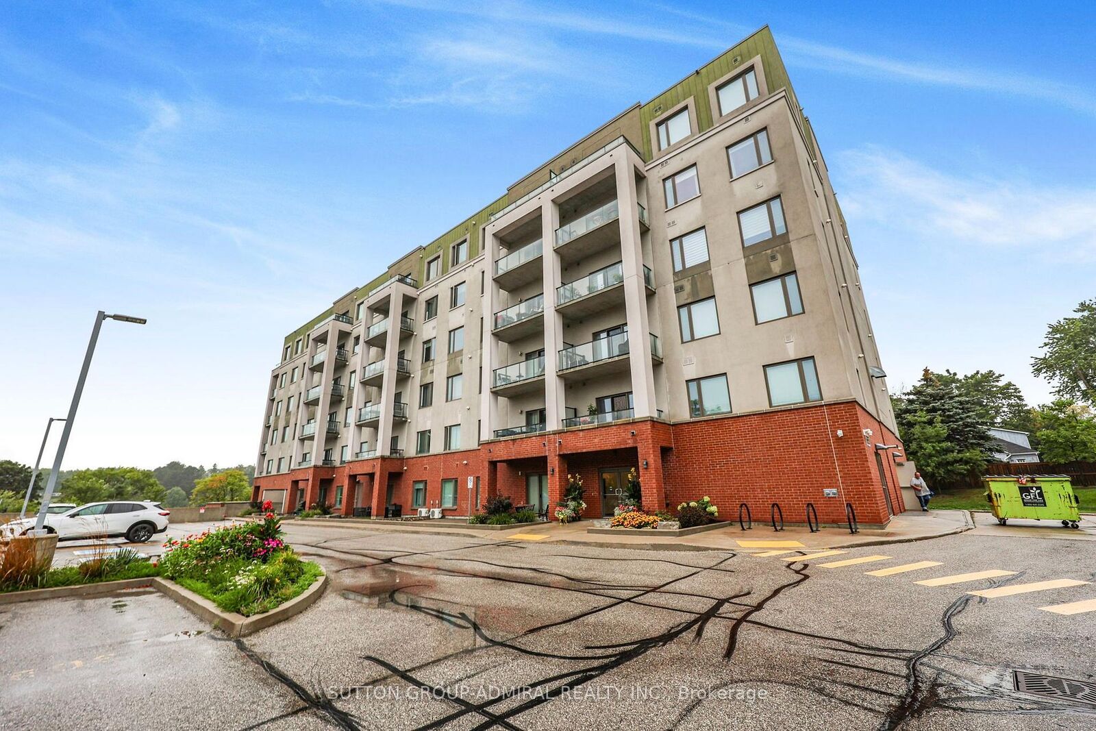 Property Photo: 64 Queen Street S G3 ON L0G 1W0
