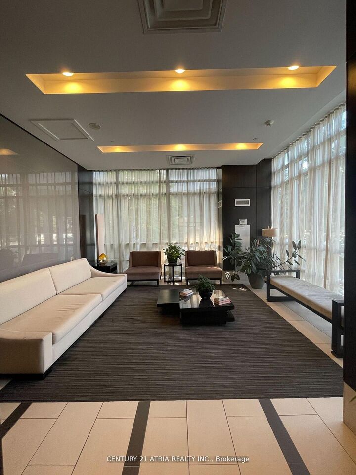 Property Photo:  30 Herons Hill Way 1504  ON M2J 0A7 