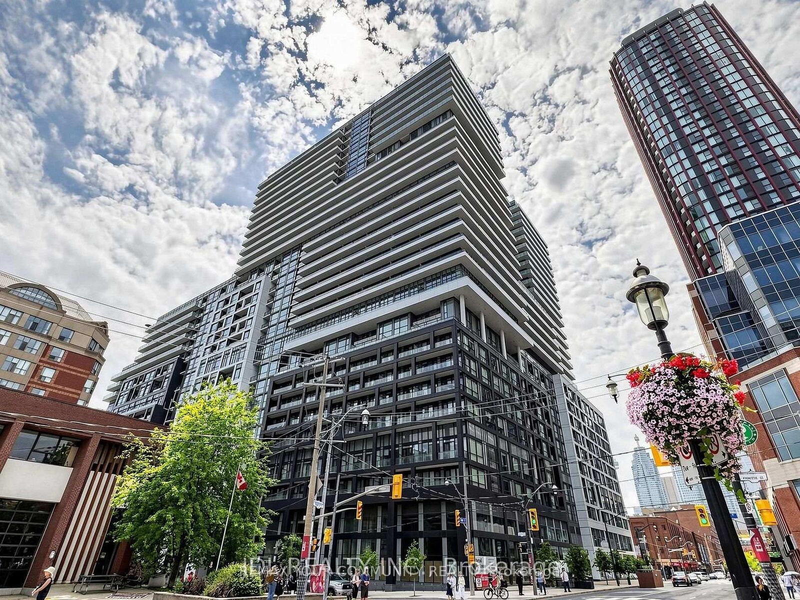 Property Photo: 70 Princess Street 1627 ON M5A 0X6