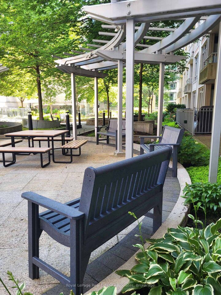 Property Photo:  21 Grand Magazine Street 908  ON M5V 1B5 