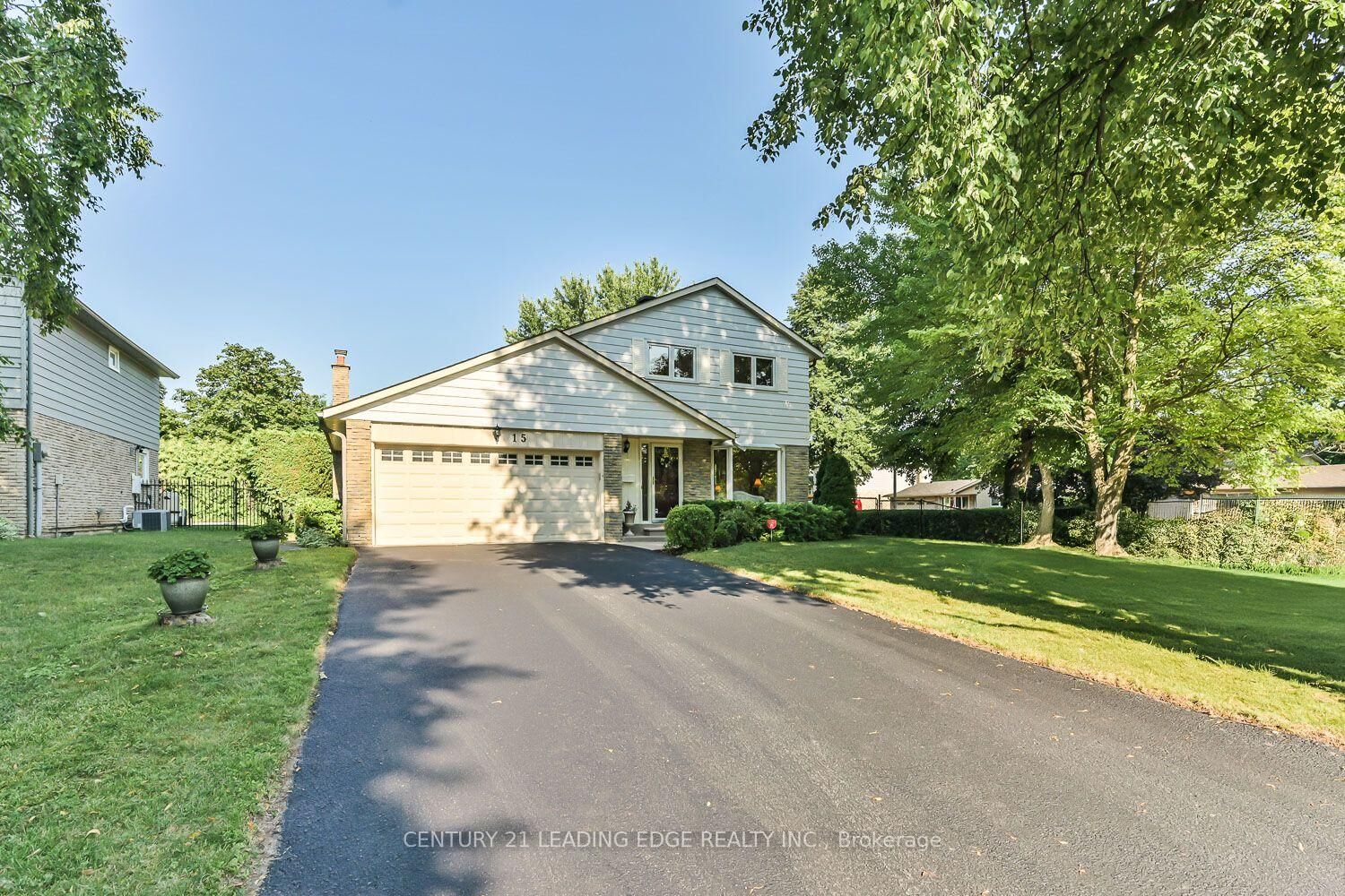 Property Photo:  15 Sir Gawaine Place  ON L3P 3A1 
