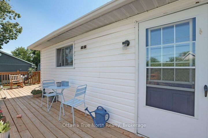 Property Photo:  45 Alston Street  ON K0A 3L0 