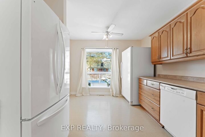 Property Photo:  820 Cahill Drive W 38  ON K1V 9K4 