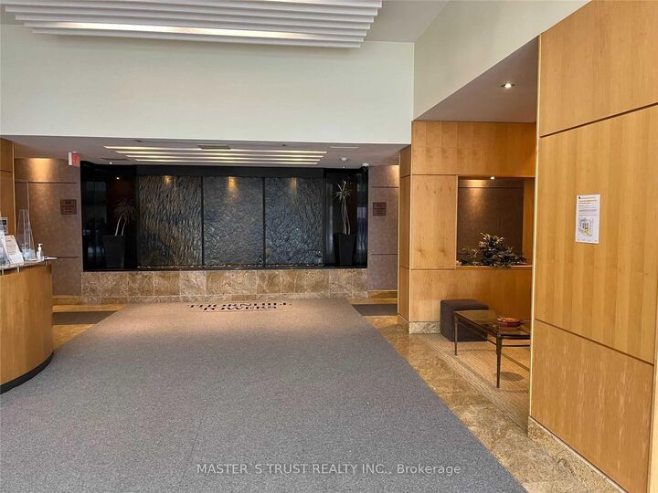Property Photo:  62 Suncrest Boulevard 522  ON L3T 7Y6 