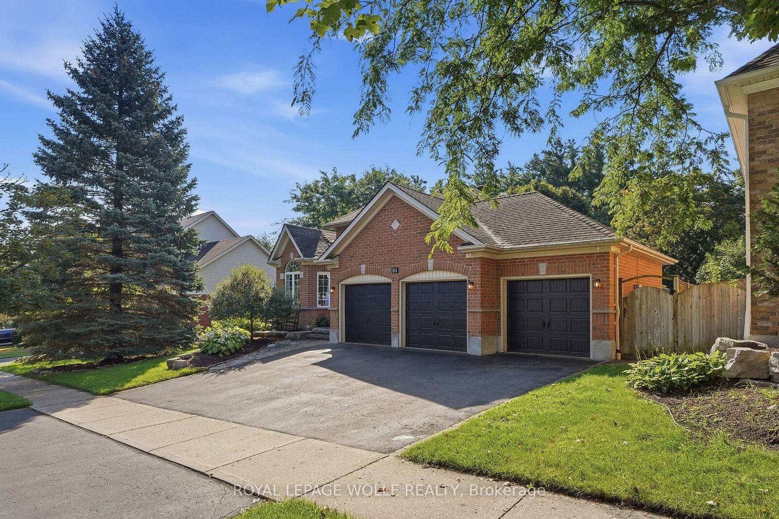 Property Photo: 51 Autumn Ridge Trail ON N2P 2J6