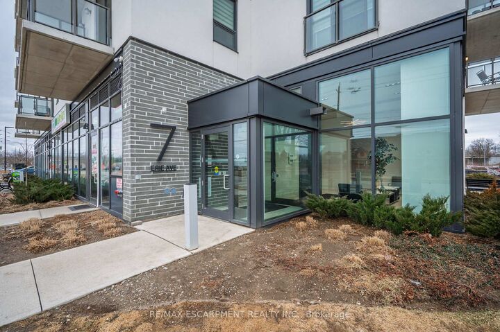 Property Photo:  7 Erie Avenue 606  ON N3S 2E7 