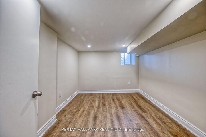 Property Photo:  46 Springhurst Avenue Bsmt  ON M6K 1B6 