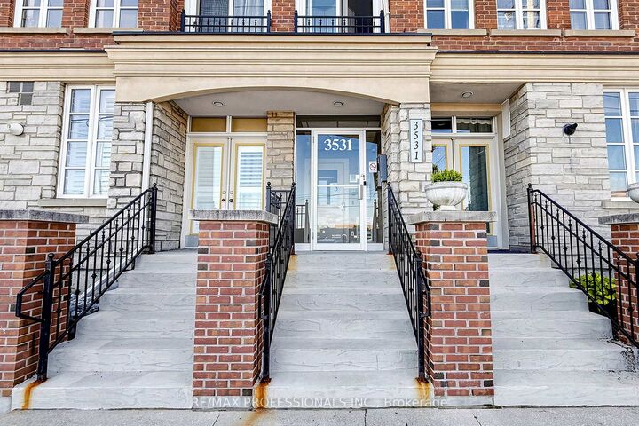 Property Photo:  3531 Lake Shore Boulevard W 206  ON M8W 1P4 