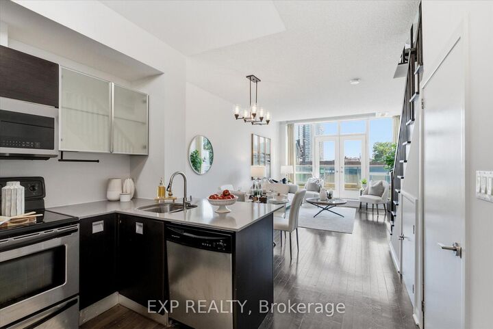 Property Photo:  3391 Bloor Street W 221  ON M8X 1G3 