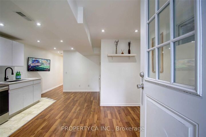 Property Photo:  1012 Ossington Avenue Lower  ON M6G 3V6 
