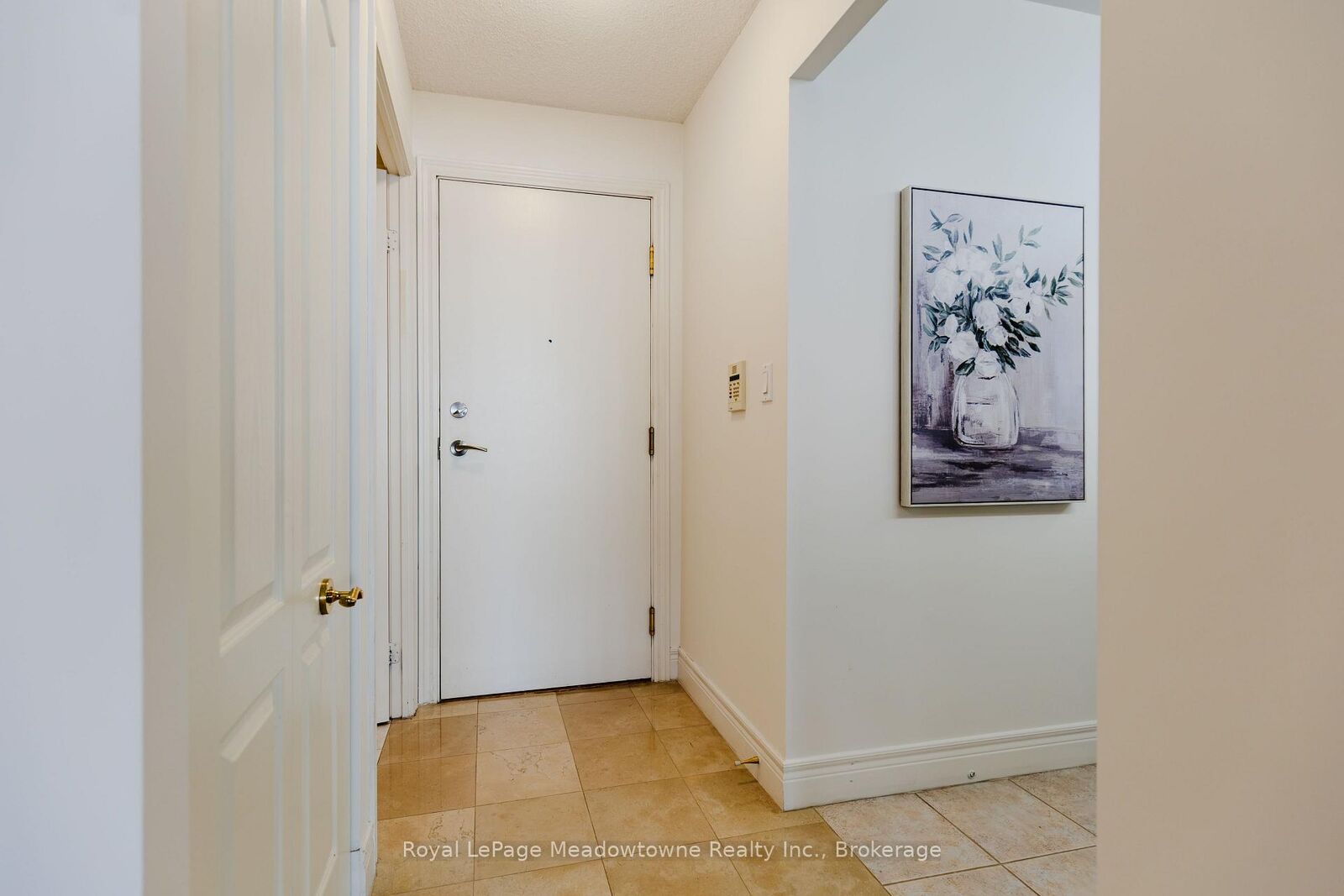 Property Photo:  5418 Yonge Street 1016  ON M2N 6X4 
