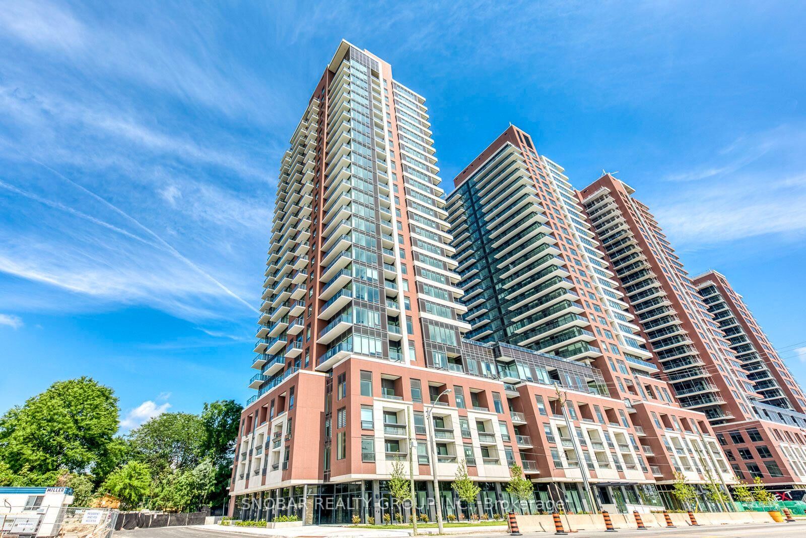 Property Photo:  4000 Eglinton Avenue W 210  ON M9A 4M2 