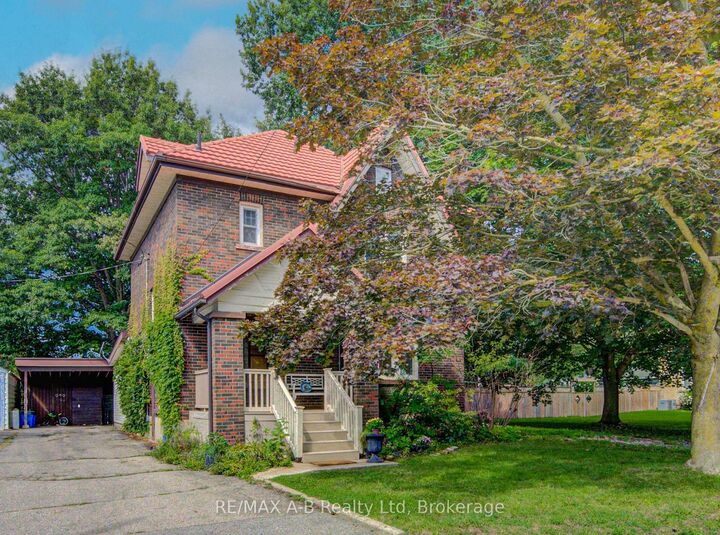 Property Photo:  31 John Street  ON N0B 2R0 
