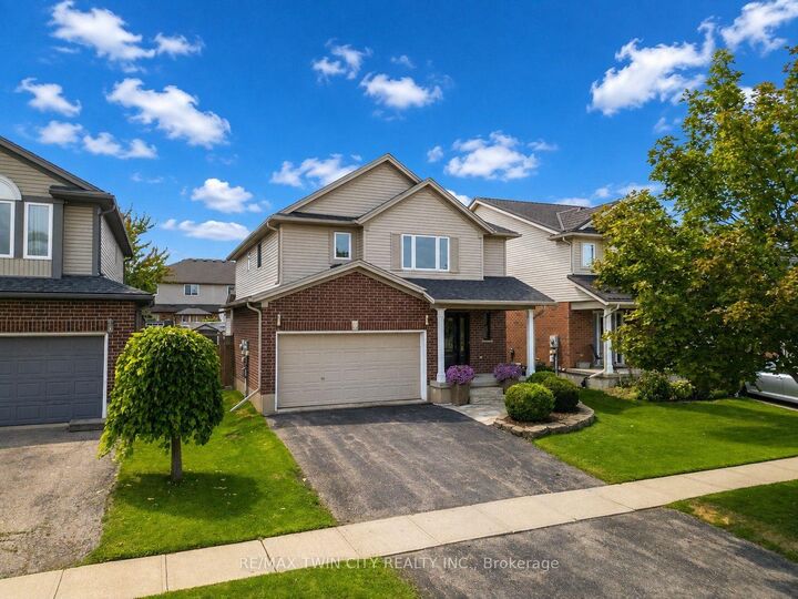 Property Photo:  64 Brenneman Drive  ON N3A 4M9 